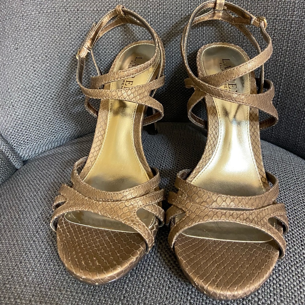 NClassic vintage Ralph Lauren TALULLA sandal.